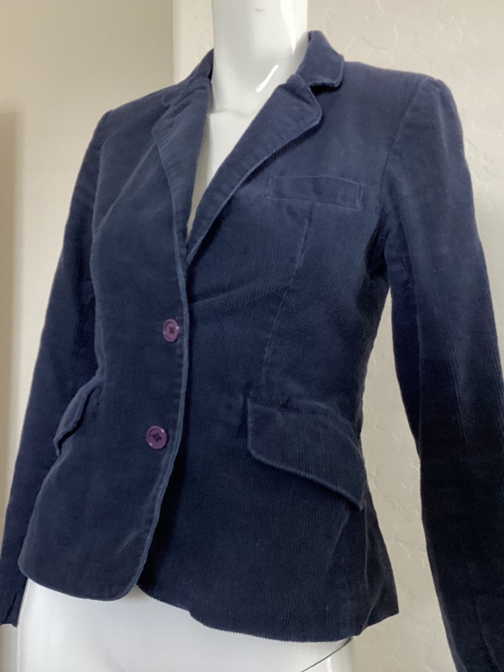 FoxMoore blue corduroy, size 7 vintage blazer